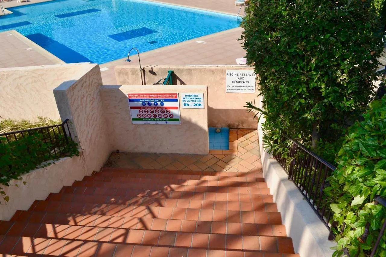Apartment Eden Park Saint-Tropez 0*,